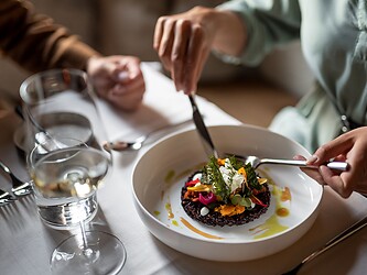 Mediterraner schwarzer Risotto