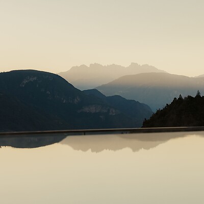 Infinity Sky Pool mit Dolomitenblick