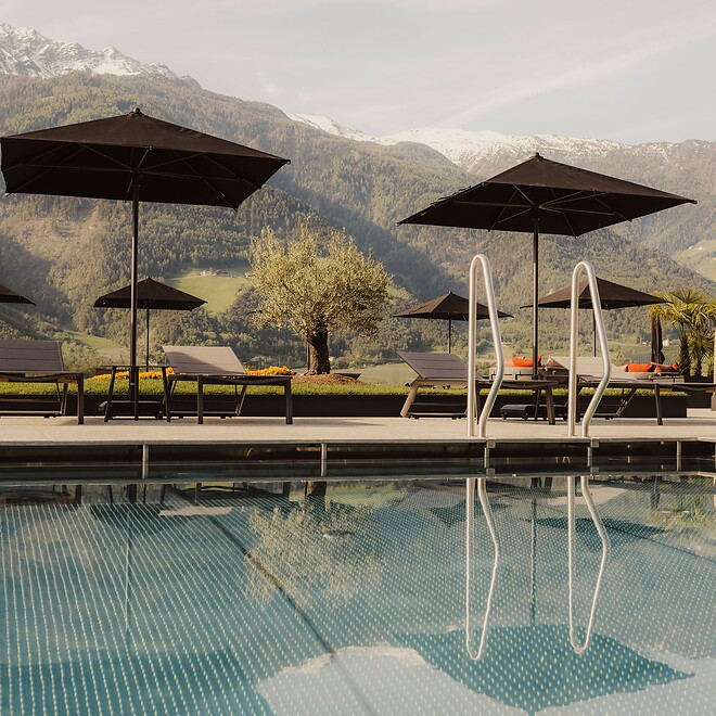 Sky Infinity Pool mit Thermalwasser