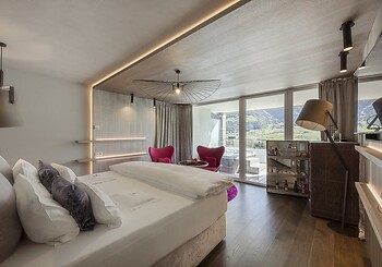 Luxury Suite Love