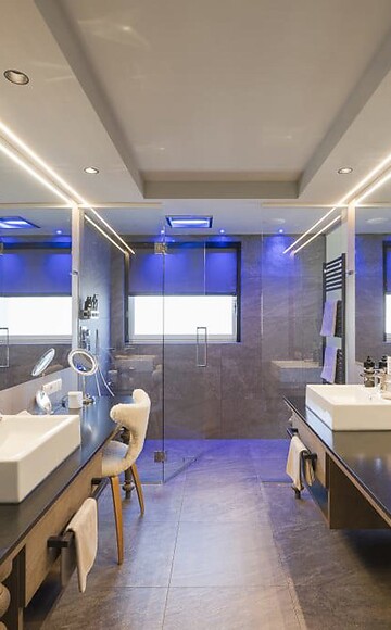 Luxury Suite Love