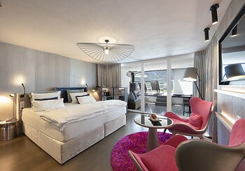 Comfort Room Romantic Fire