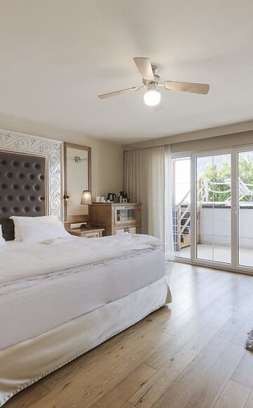 Luxury Suite Lantana