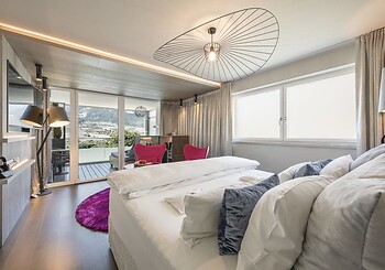 Comfort Room Pink