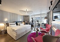 Comfort Room Romantic Fire