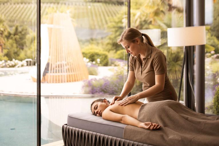 Exklusive Beauty- & Spahotels in Südtirol Exklusive Beauty- & Spahotels in Südtirol