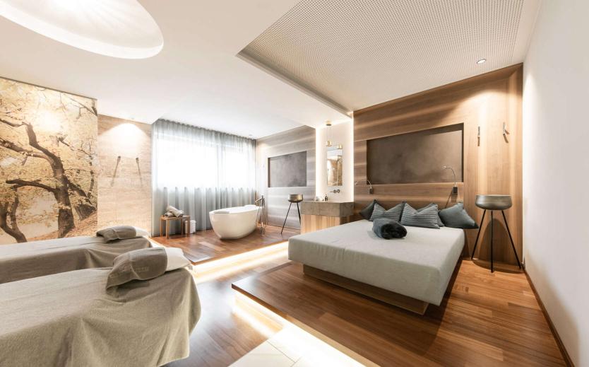 Romantische Hotels in Südtirol für den Urlaub zu zweit Romantische Hotels in Südtirol für den Urlaub zu zweit