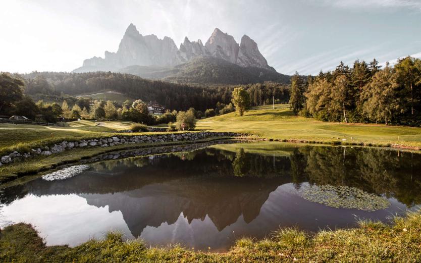 Die schönsten Golfhotels Südtirols Die schönsten Golfhotels Südtirols